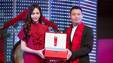 中国美正当红，Z6·尊龙凯时A股上市，引领新时代